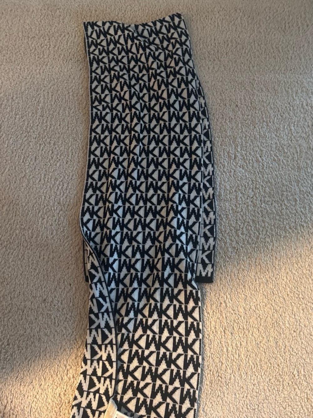 Michael Kors Black & White MK Logo scarf very good condition